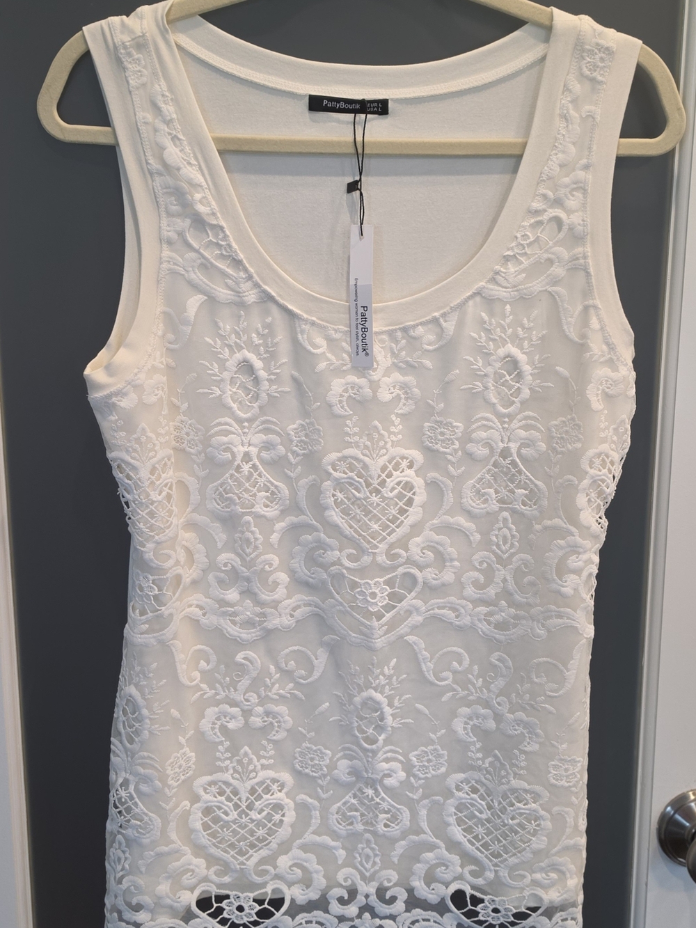 PattyBoutik Ivory Embroidered Lace Scoop Neck Camisole